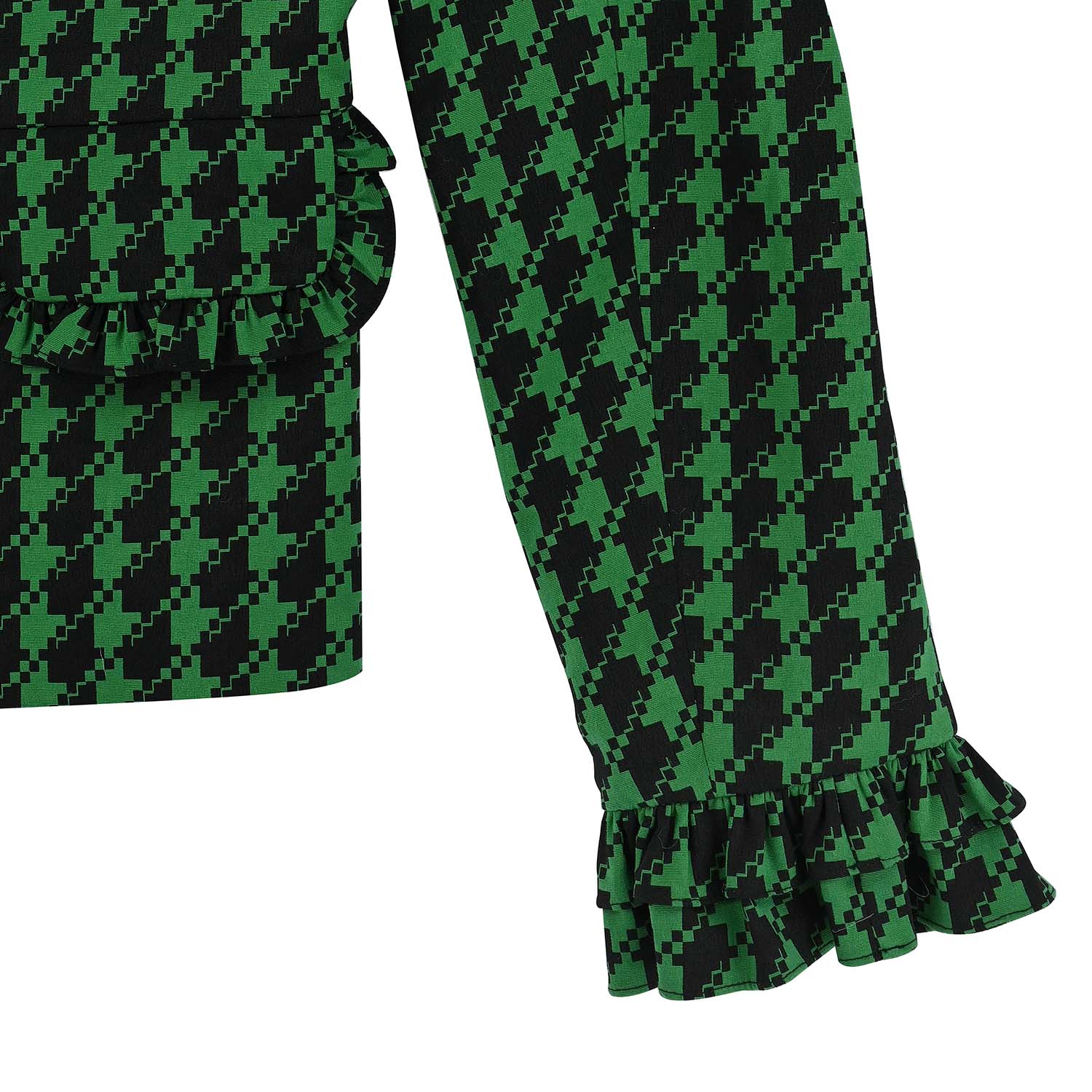 Зеленый костюм с укороченными брюками
