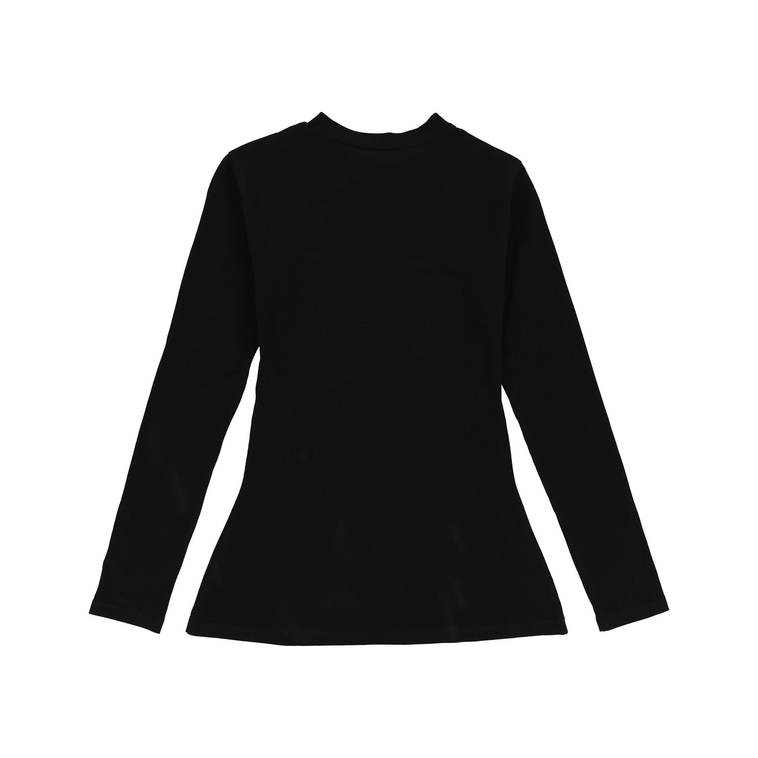 Черная водолазка с вырезом на груди