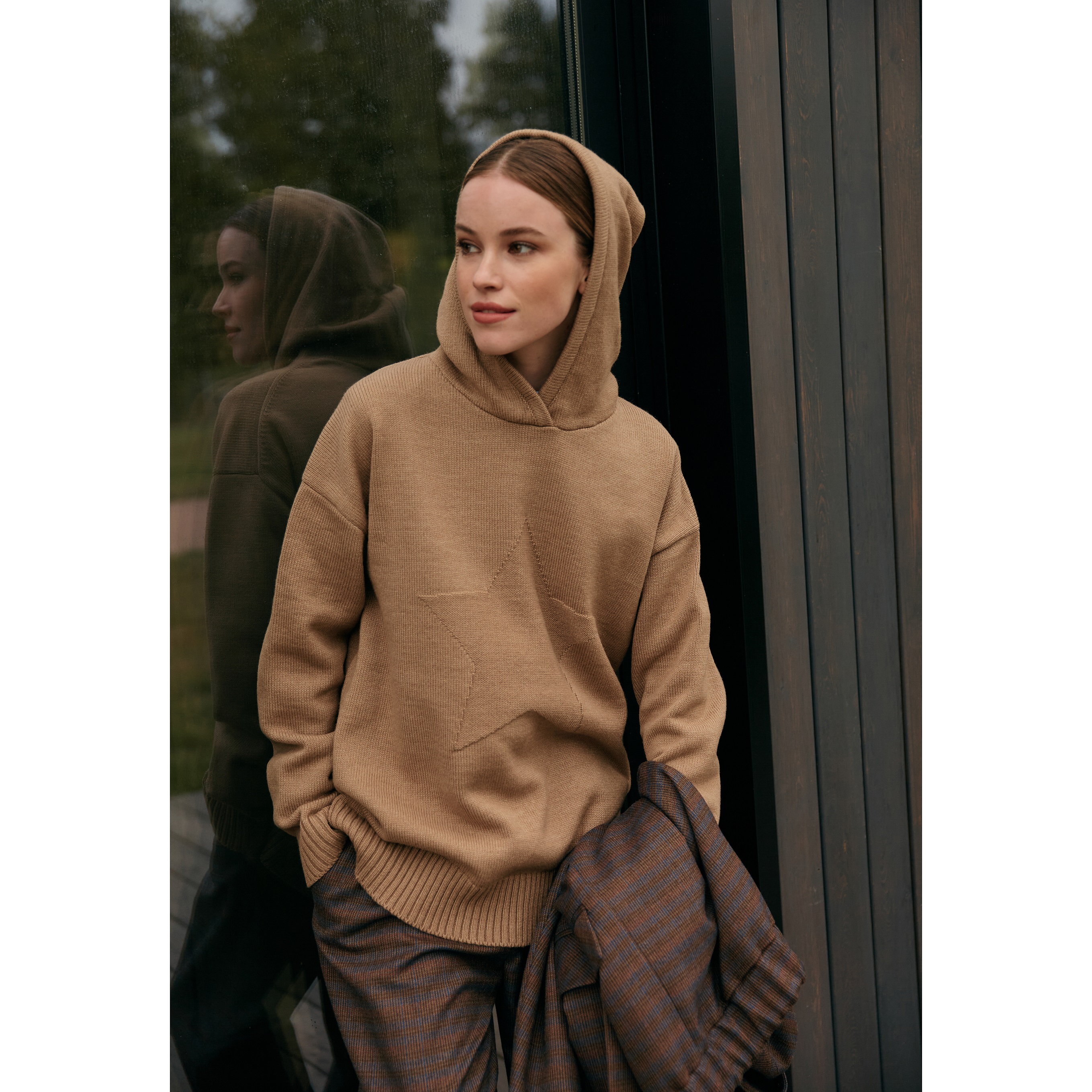 Худи вязаное полушерстяное