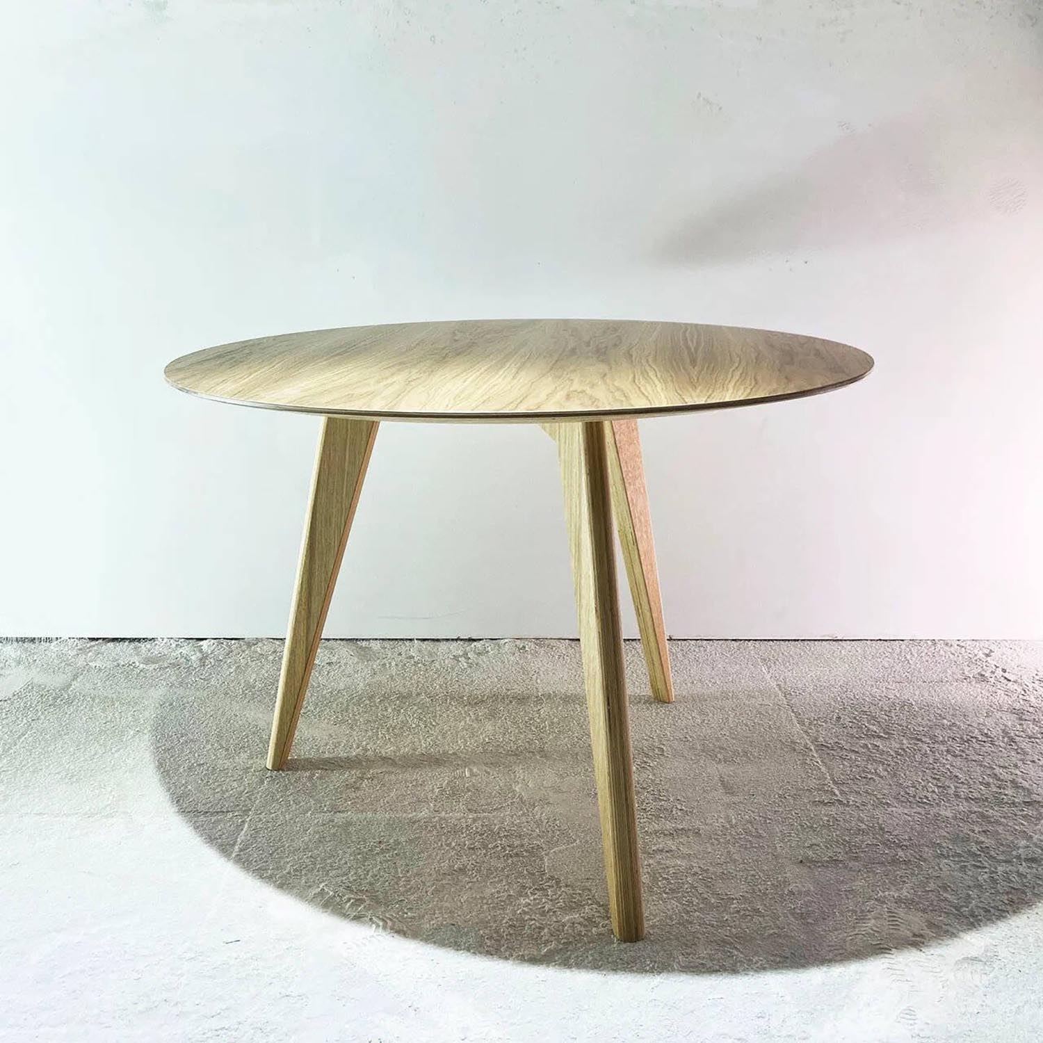 Обеденный стол SLIMLINE PLYWOOD OAK