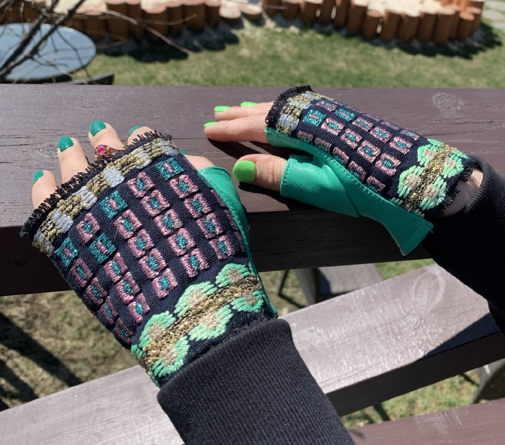 Перчатки-митенки Fashion green