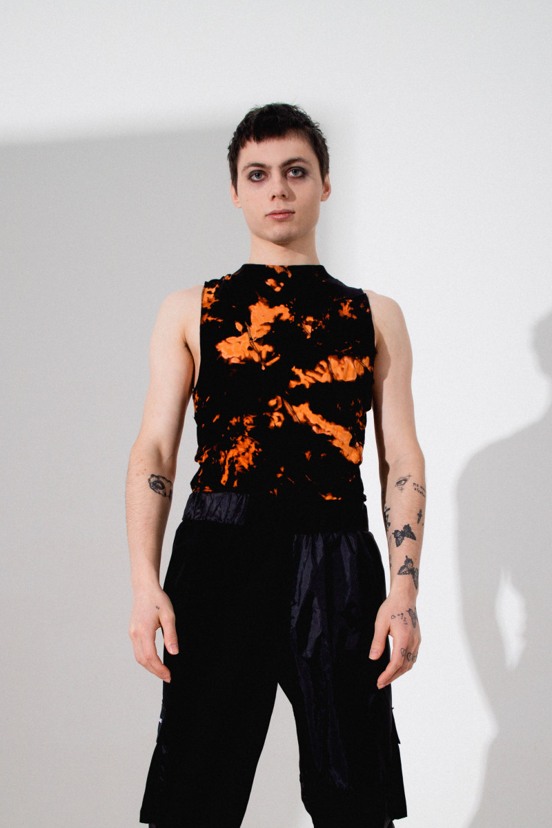 Огненная мужская майка