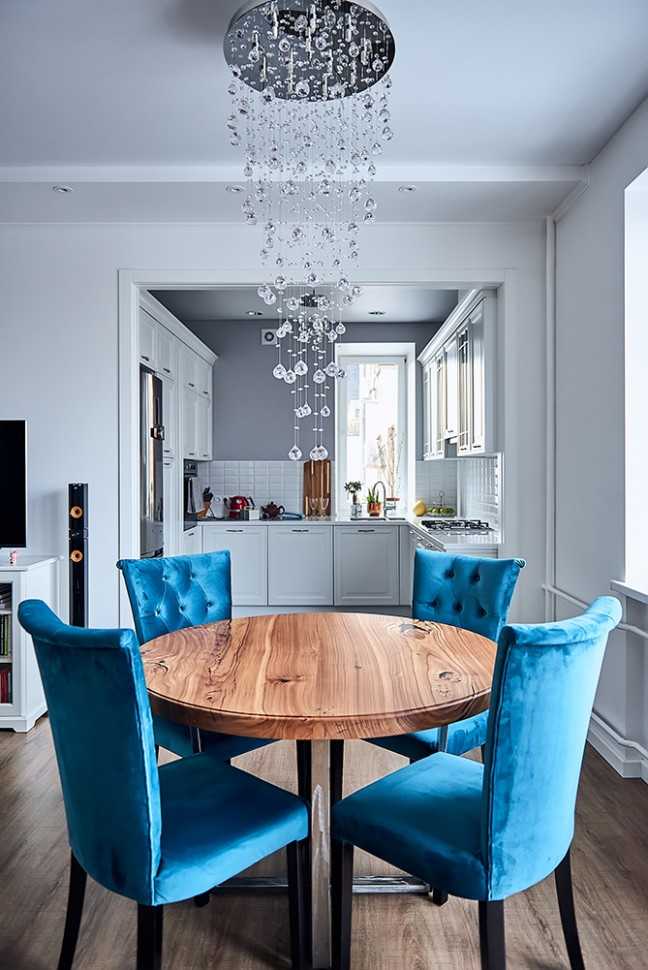 Стол обеденный из массива «Нео»