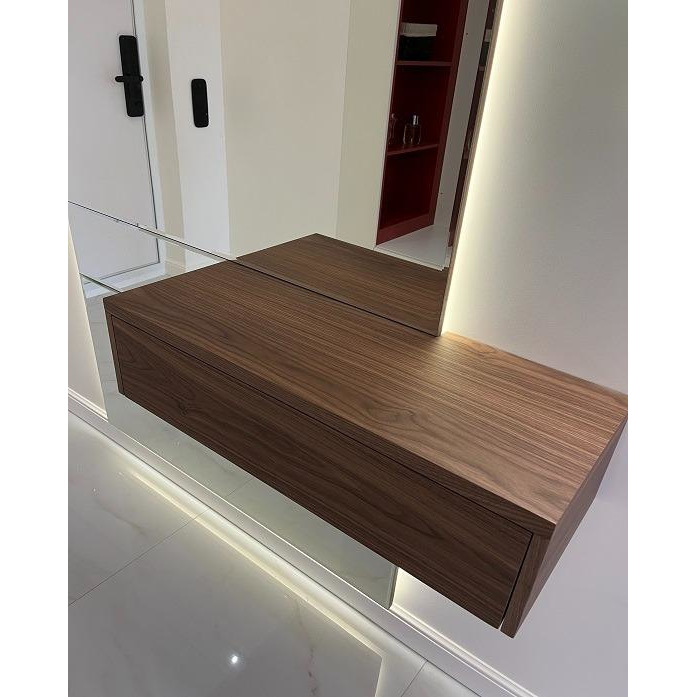 Консоль из американского ореха