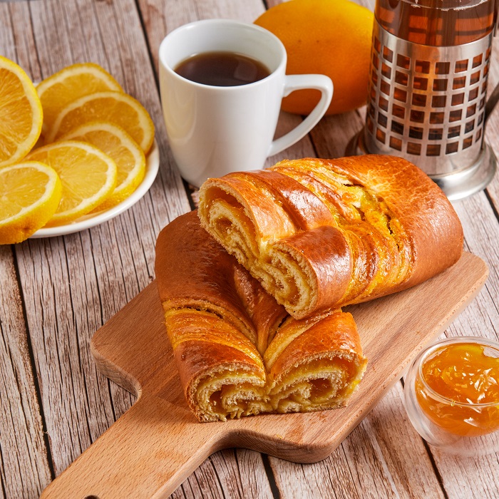 Рулет с лимонной начинкой