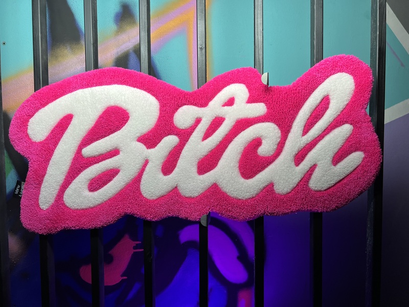 Ковер ручной работы "Bitch"