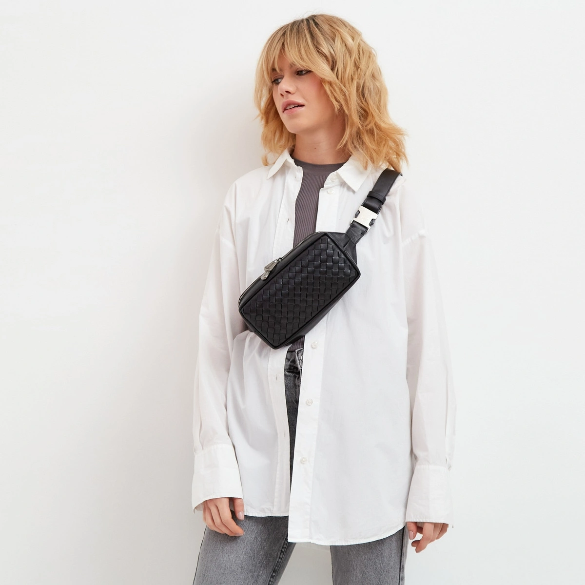 Поясная сумка CRISSCROSS CHIC