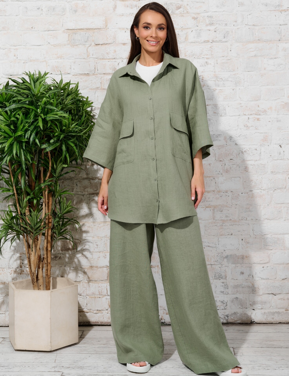 Льняной костюм свободного кроя