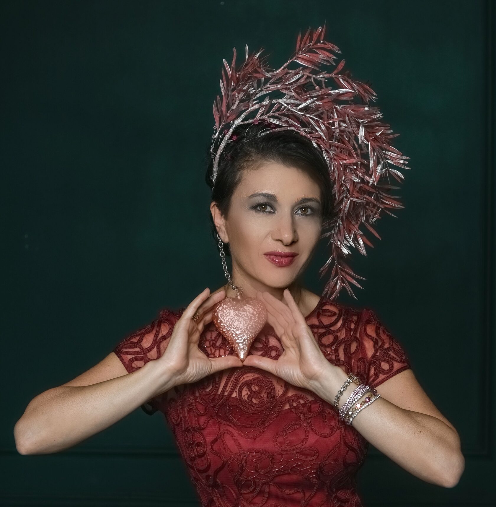 Ободок "Сакура" от бренда Lala Talyshkhanova.