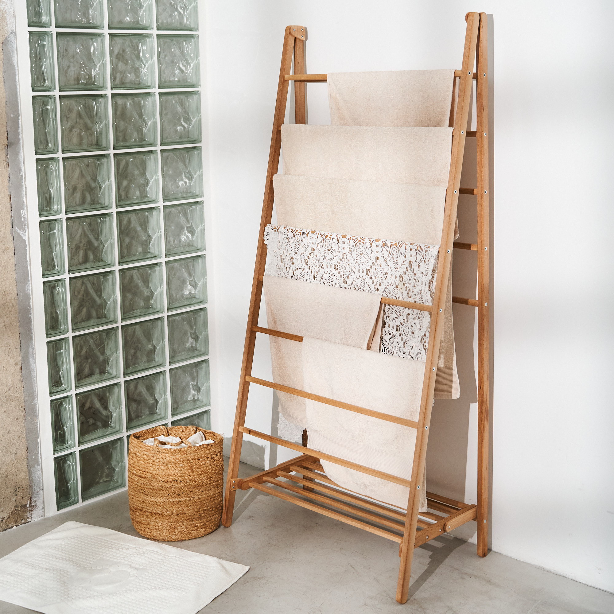 TRENDYSPACE - деревянная сушилка для полотенец и белья