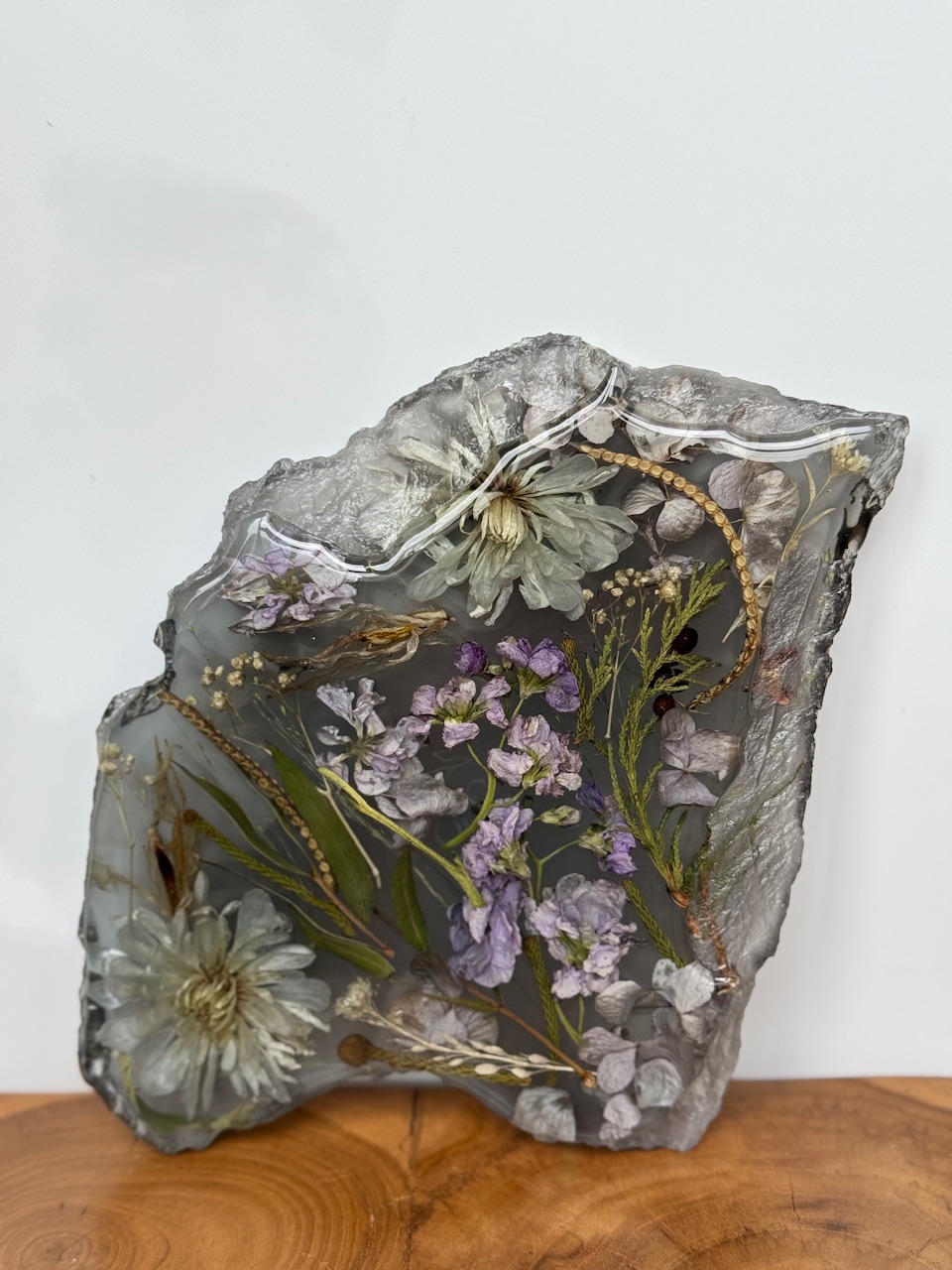 Скол камня