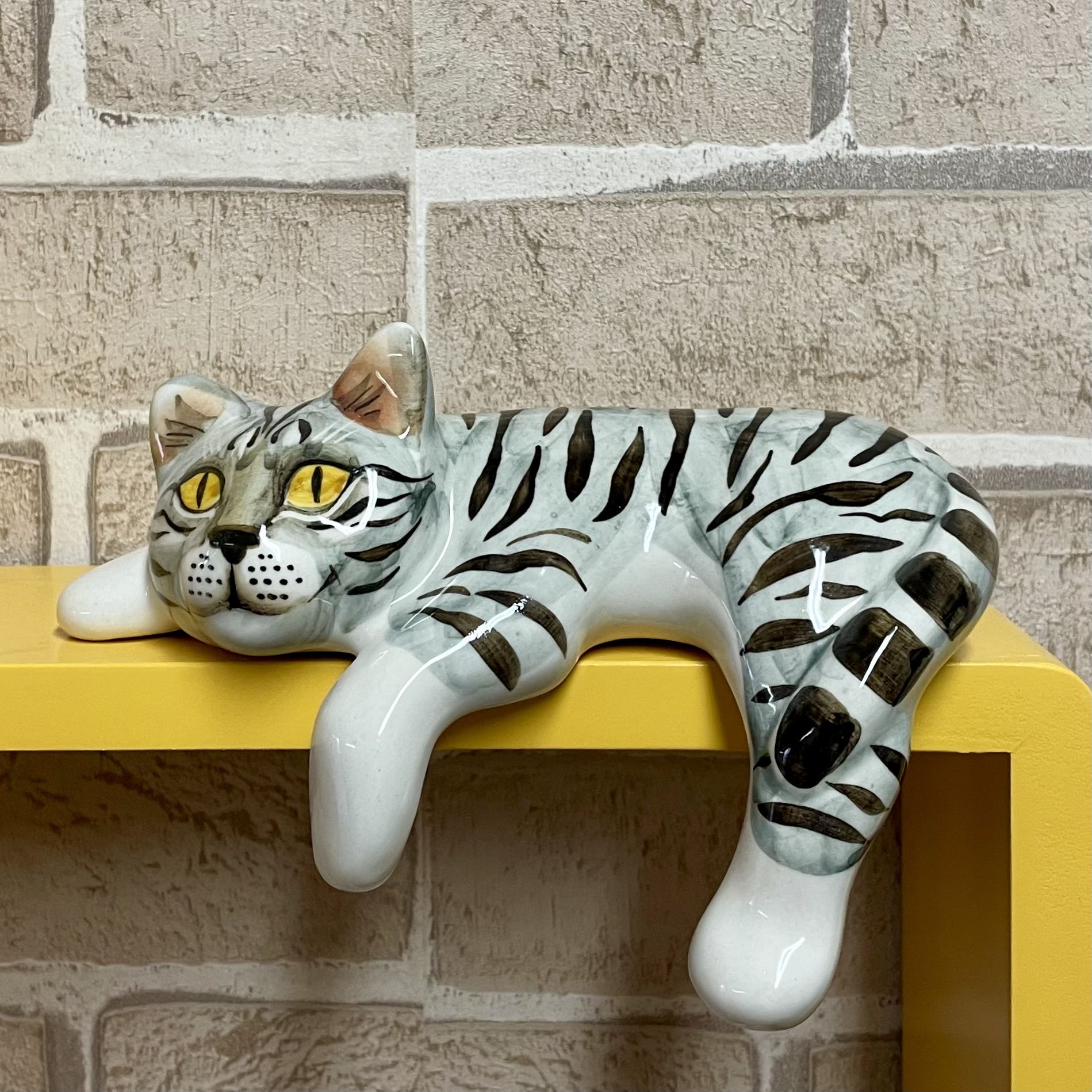 Кот Васька серый