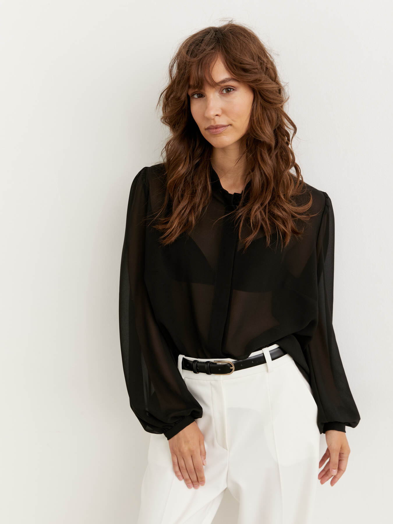 Блузка из 100% вискозы черного цвета