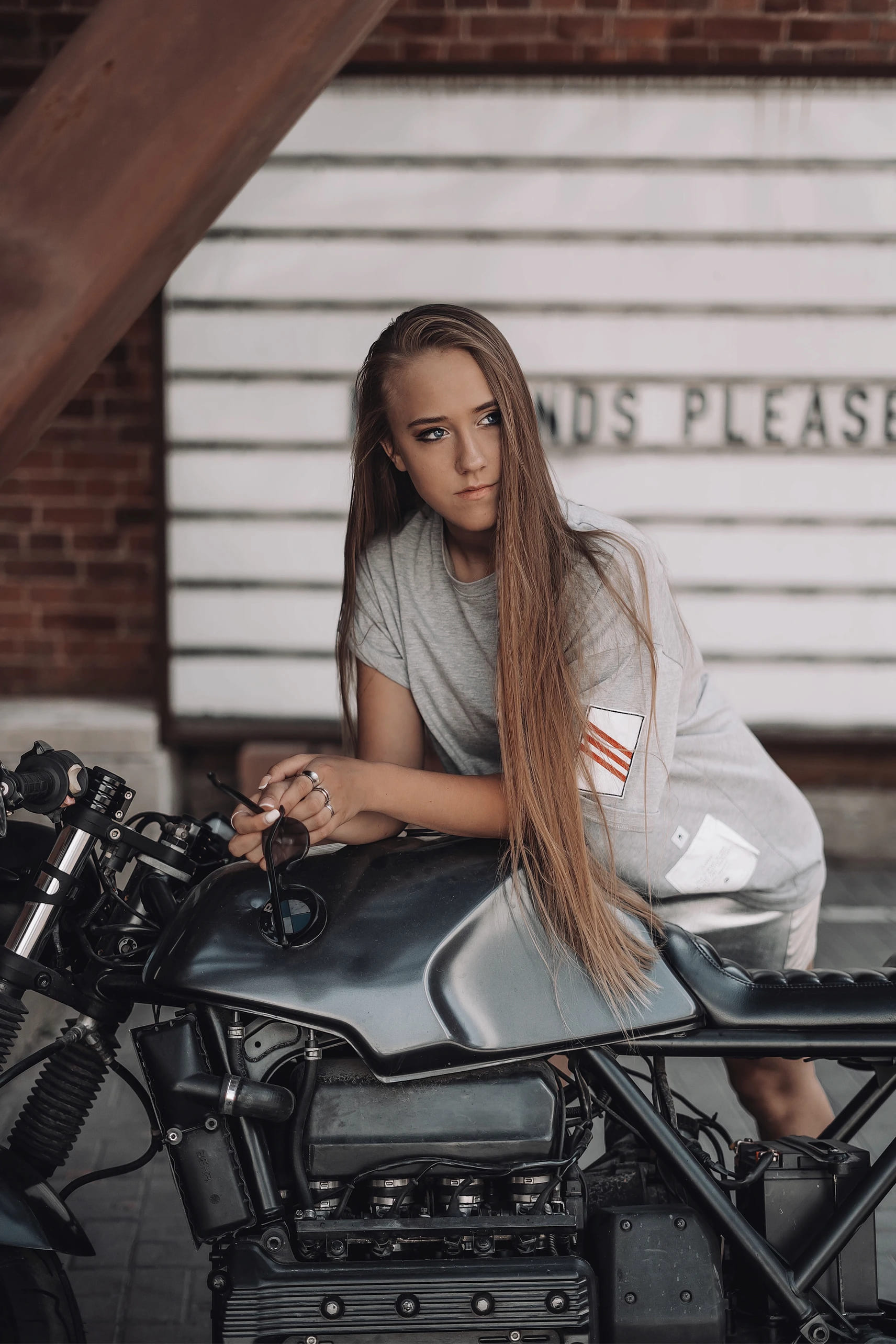 Футболка unisex серая