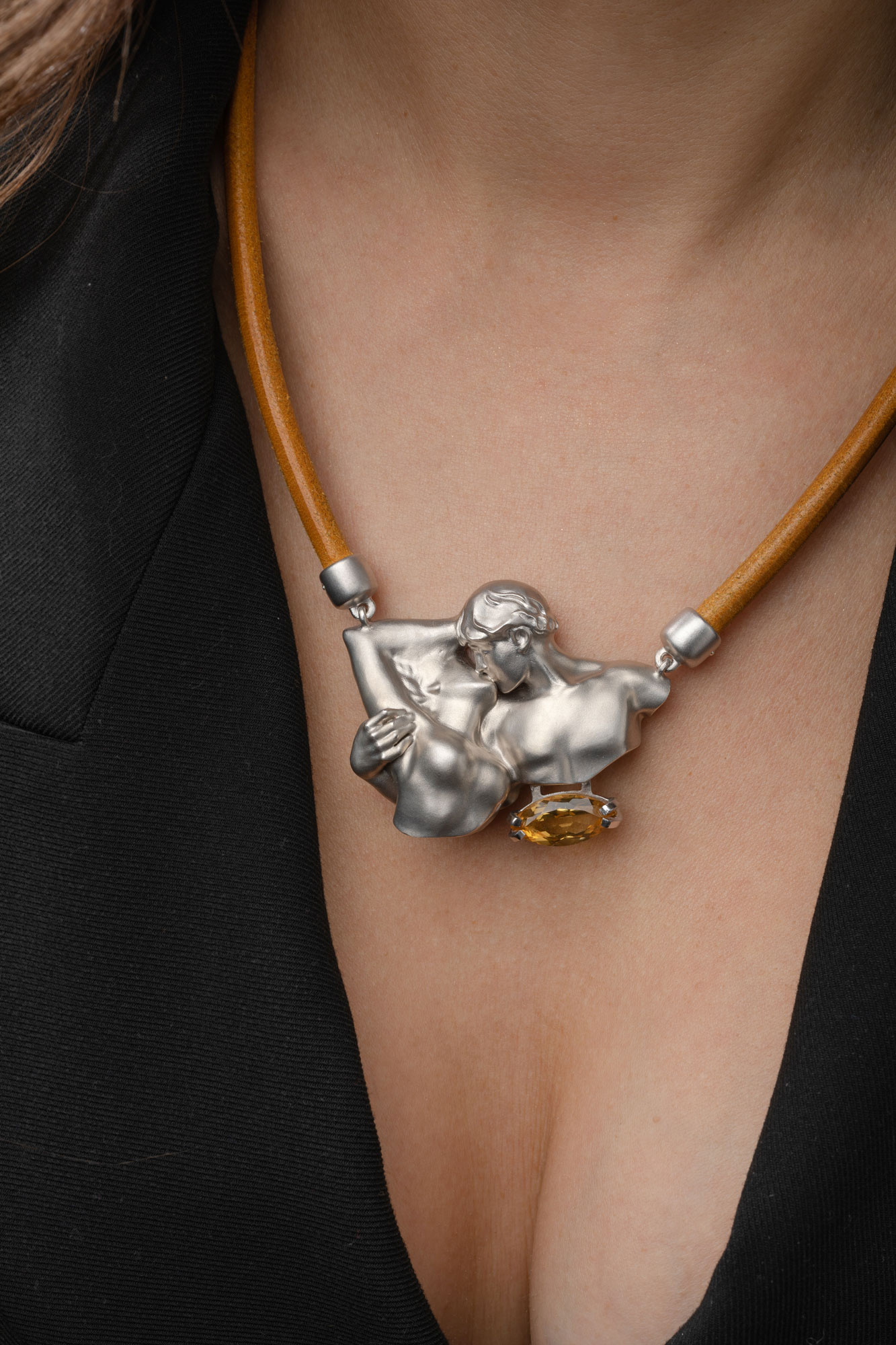 Серебряное колье кулон RODEN NECKLACE