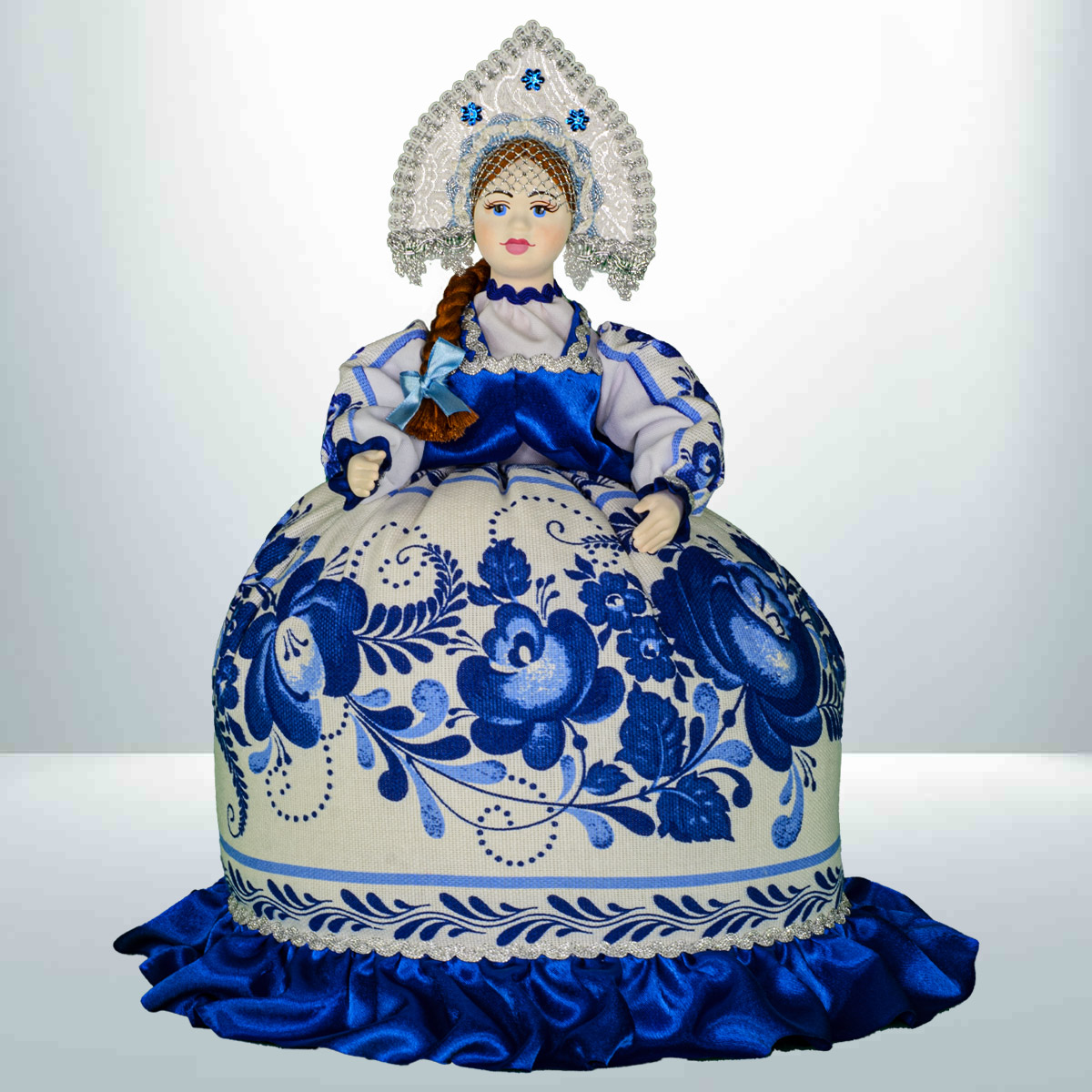 Кукла на чайник Гжель