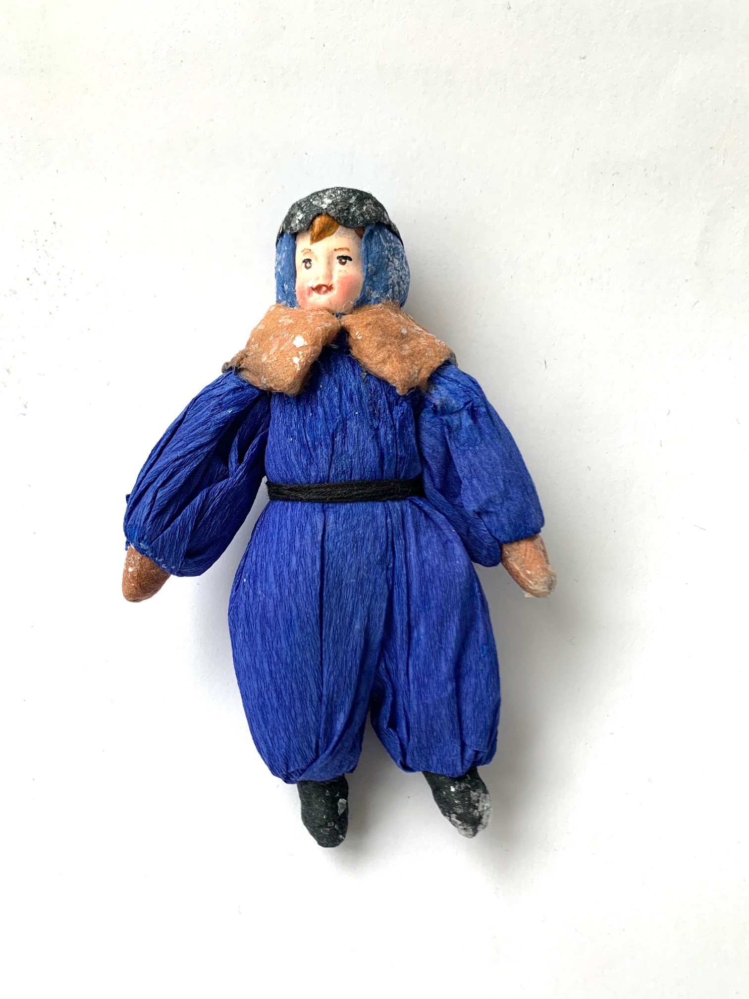 Игрушка из ватного папье-маше