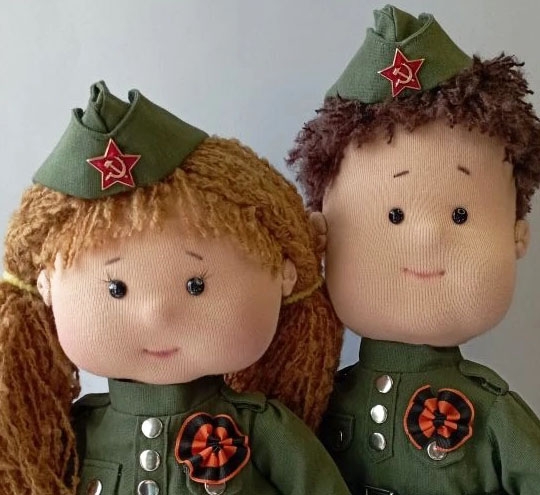 Текстильные куклы Ваня и Маша в военной форме ВОВ
