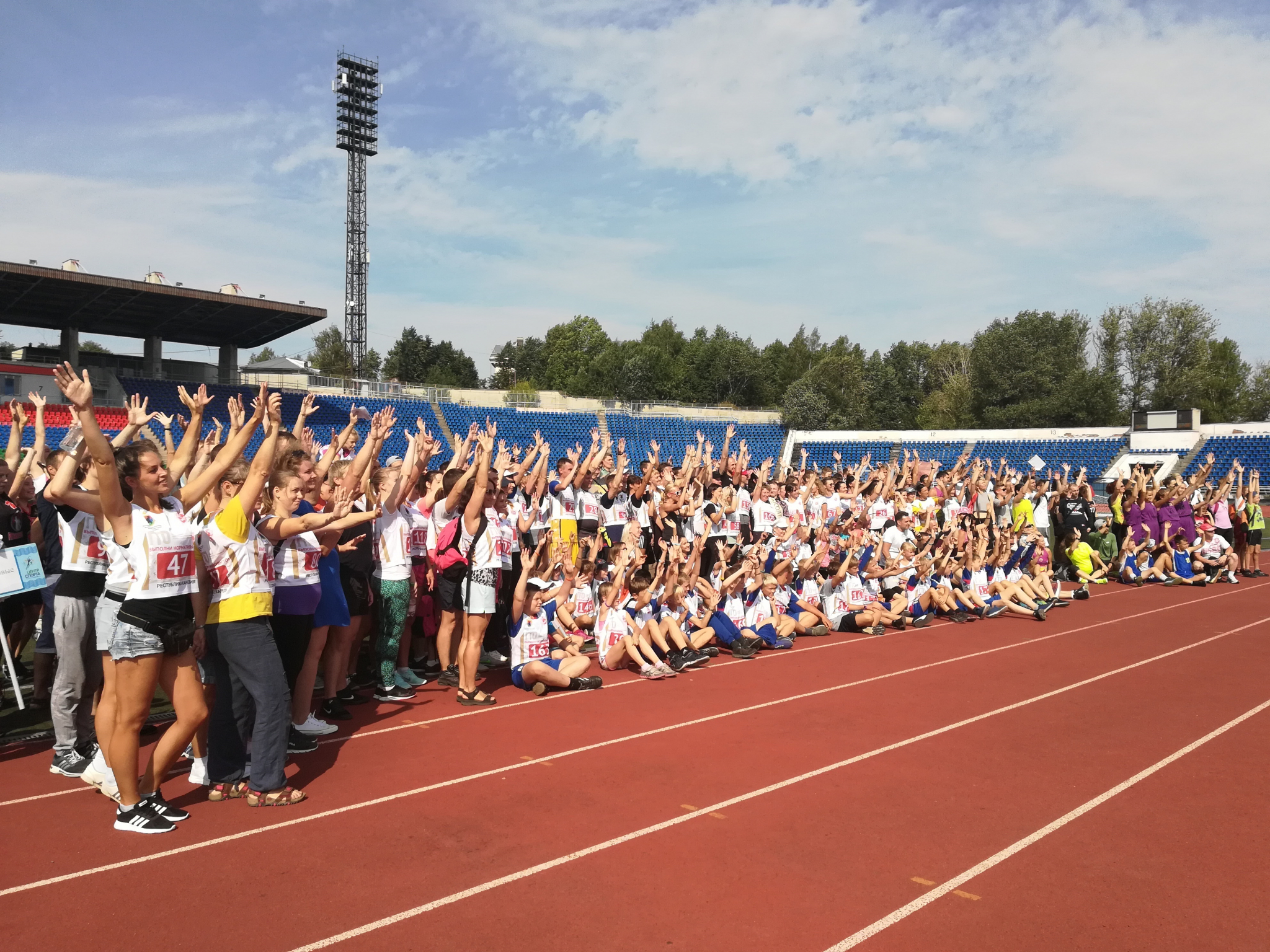 Спортивный народный. Проект ОНФ легенды спорта детям.