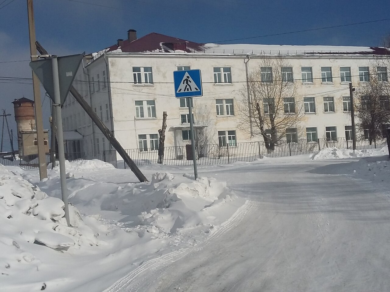 Погода ильинка бурятия прибайкальский. Прибайкальский район село Ильинка школа. Село Ильинка Бурятия школа. Ильинская школа Прибайкальский район. Ильинская школа Пермский край.