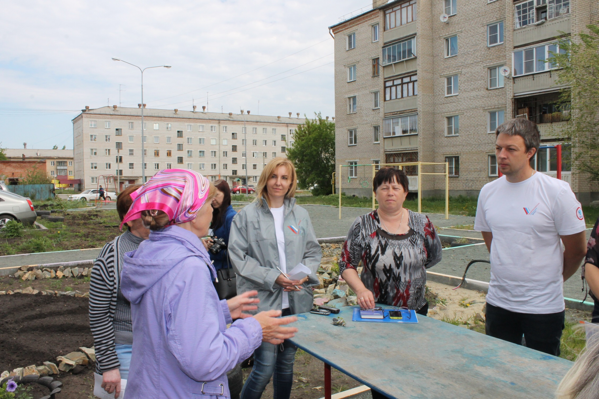 Жители Еманжелинска. Сколько жителей в Еман. Новости Еманжелинска. Новости Еманжелинск ветхое жилье.