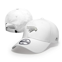 Бейсболка белая