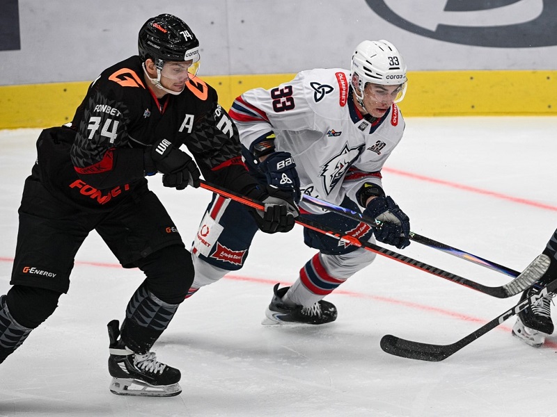 24 декабря «Авангард» впервые сыграет в КХЛ с «Нефтехимиком»