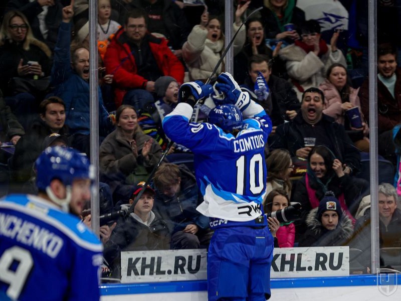 «Амур» одержал важную победу, лидера лиги настиг худший отрезок, а его тренер «наехал» на канадца. Итоги дня в КХЛ