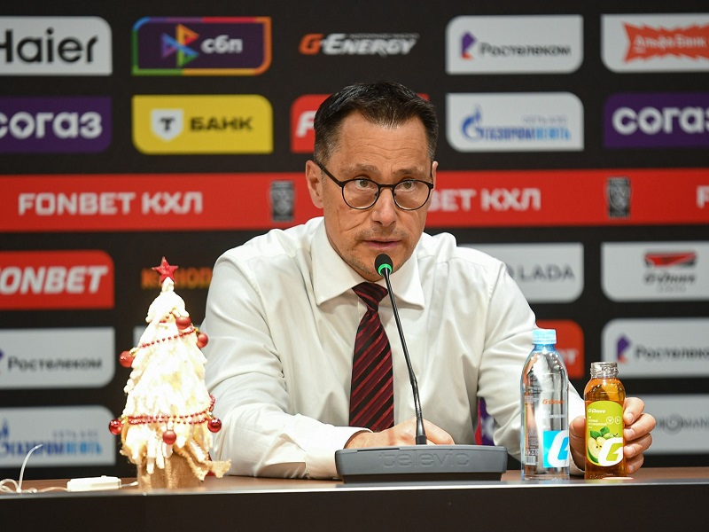 Рейтинг тренеров КХЛ: Ги Буше закончил год лидером, «Адмирал» без Тамбиева идёт на дно