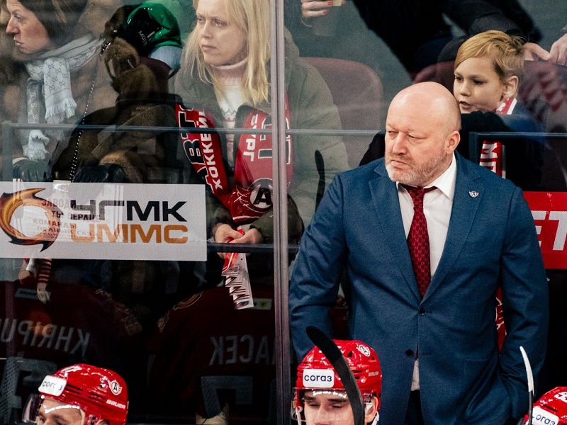 Николай Заварухин: «В первом периоде тяжело было выходить из-под прессинга «Авангарда»