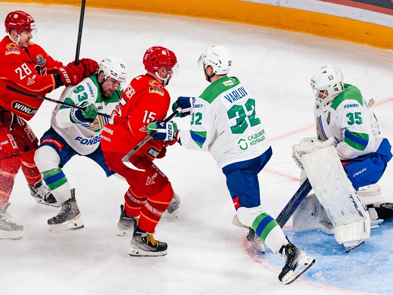 «Салават Юлаев» вскрыл все слабости «Автомобилиста». Почему Уфа в шаге от четвертьфинала?