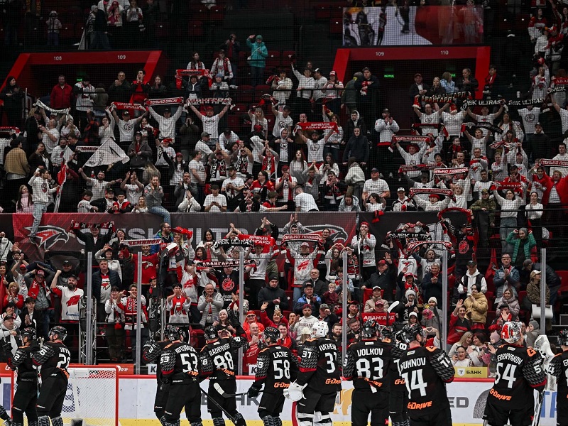 Сорвавшиеся «сухари» Фуклае и Смолина, догонялки в Ярославле, успехи «Авангарда» и «Металлурга»