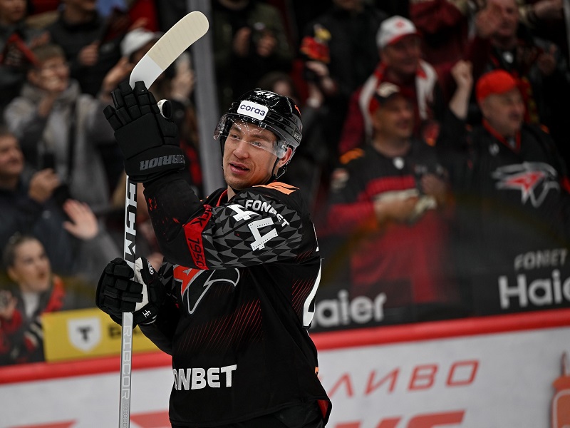 Дамир Шарипзянов вошёл в символическую сборную недели КХЛ!