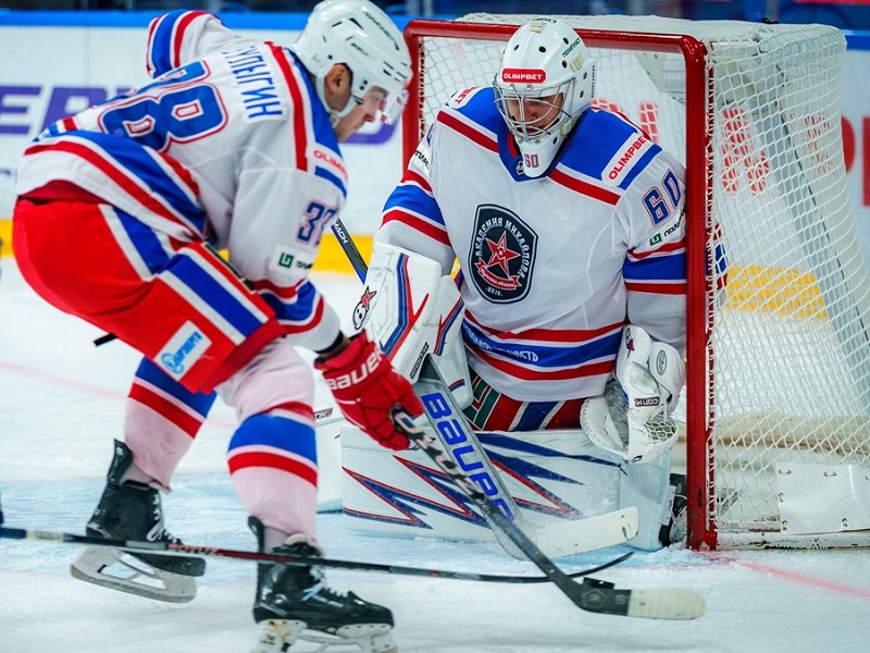 АКМ в гостях у «Омских Крыльев»