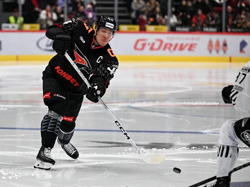 Дамир Шарипзянов набрал очки в 10-м матче подряд