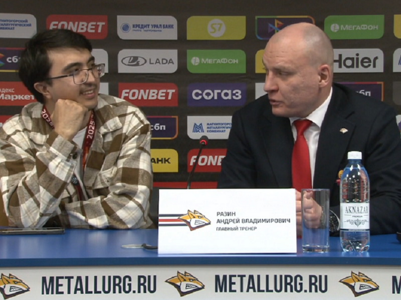 «А можно смурфика из Казани сюда посадить?» Разин 10 минут задавал вопросы журналисту