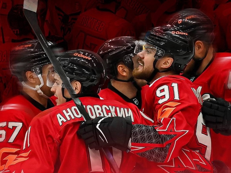 «Омские Крылья» впервые в истории вышли в плей-офф Всероссийской хоккейной лиги