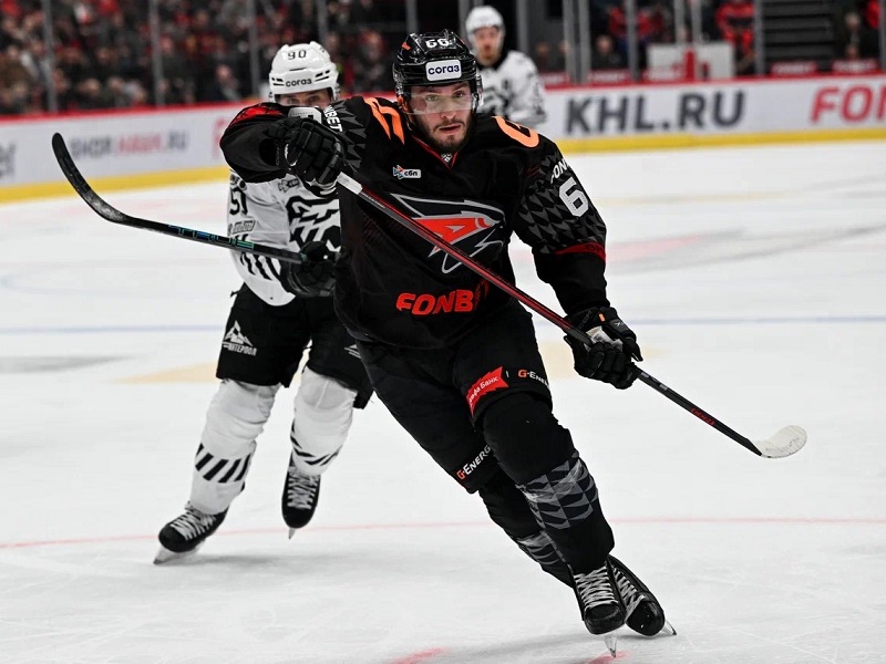 Чистяков стал шестым игроком «Авангарда», сыгравшим в регулярных чемпионатах КХЛ 300 матчей.