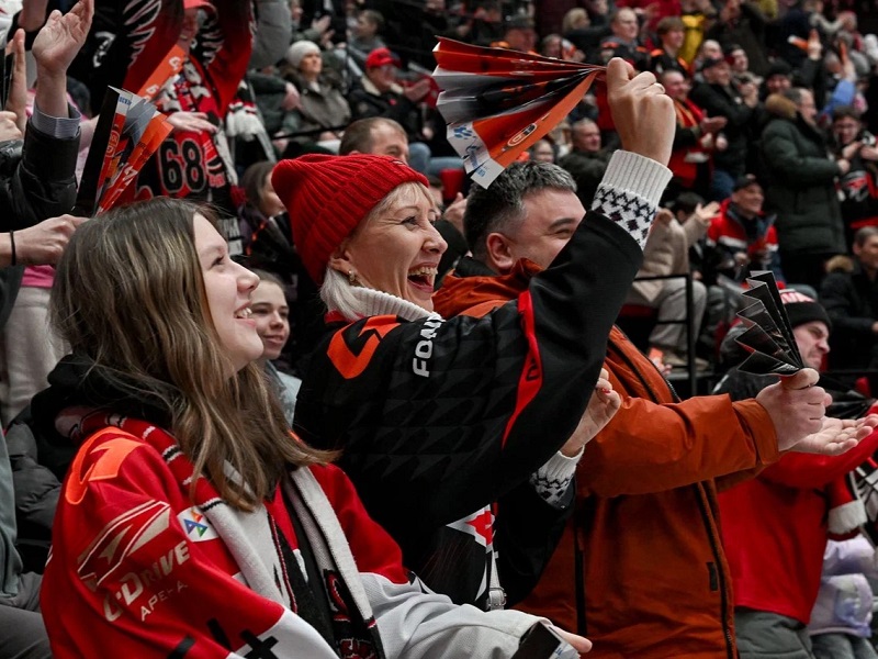 Топ-хоккей в Омске: «Авангард» дома уверенно переиграл «Трактор» и одержал третью победу подряд