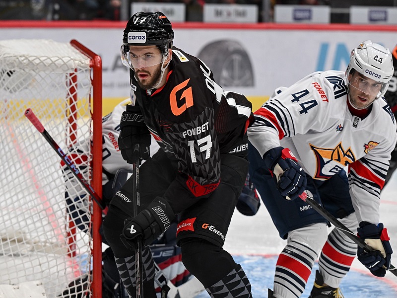 Константин Окулов вышел на 20-е место в списке лучших снайперов за всю историю КХЛ