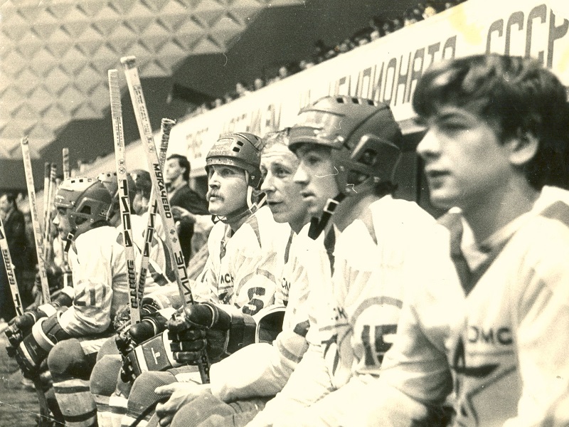 Первый матч, первая шайба, первая победа