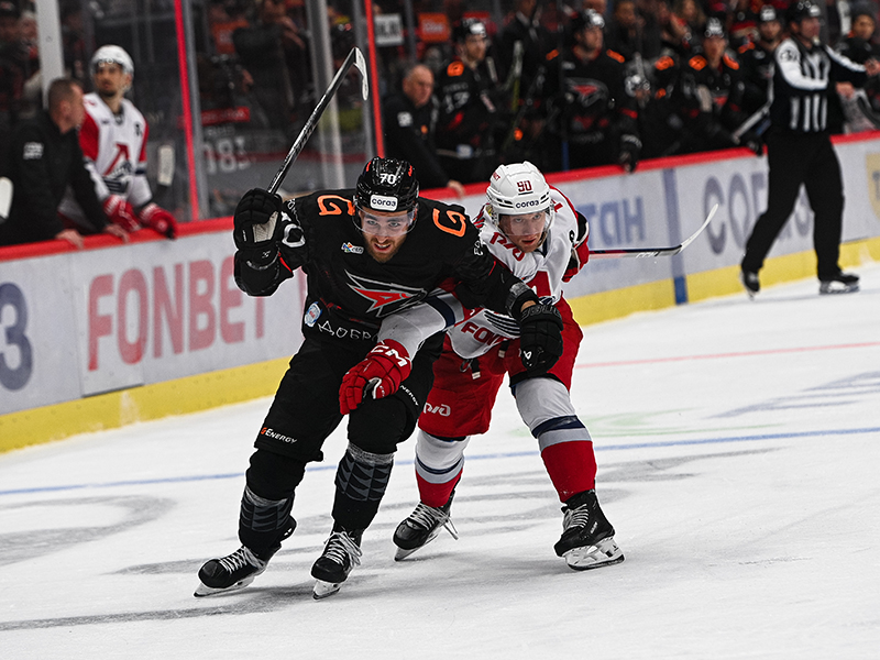 1/2 финала Кубка Гагарина, матч №3: 28 апреля, 19:30 (омск.вр.) «Авангард» - «Локомотив»