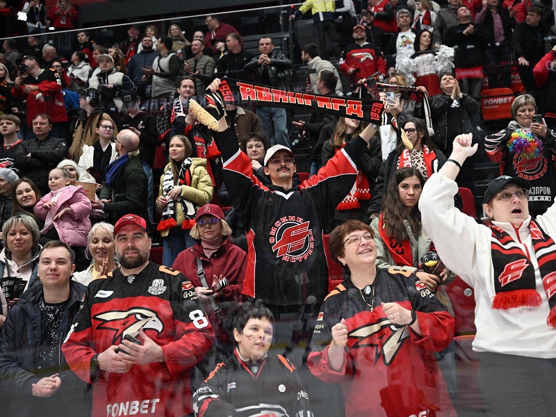 «Авангард» обыграл ЦСКА их же оружием, а «Салават» удивил чемпиона. Второй раунд начался!