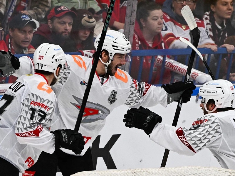 Впервые в истории полуфинал Кубка Гагарина начался с двух гостевых побед