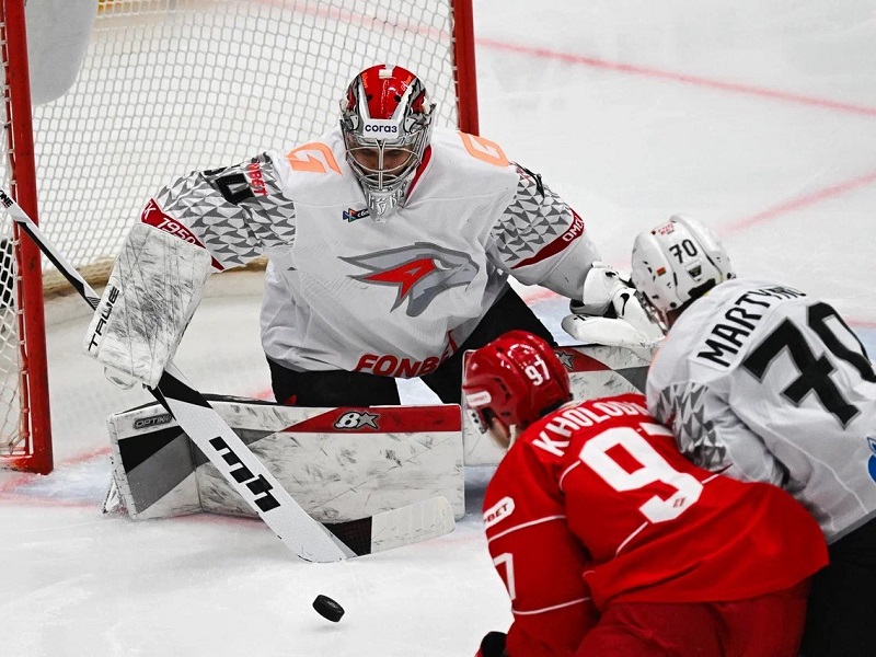 Никита Серебряков иронично отреагировал на сорванный «сухарь» в матче со «Спартаком»