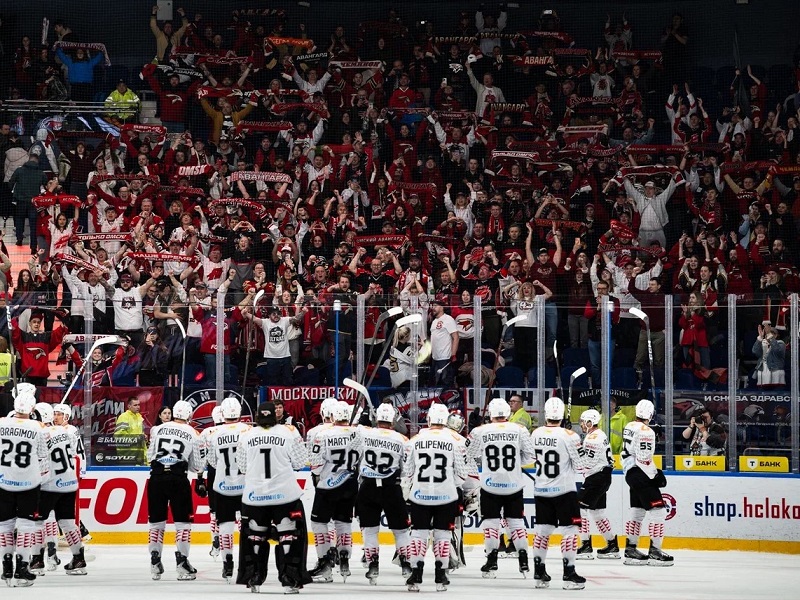 «Локомотив» в нокдауне. Тревожные наблюдения для чемпиона после первого матча с Омском