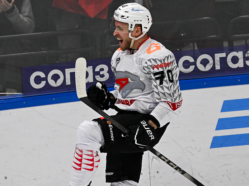 Не заметили. «Авангард» побеждает «Динамо»