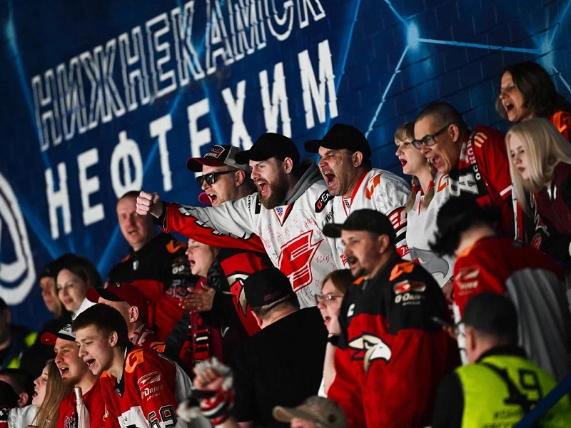 «Авангард» обыграл «Нефтехимик» в 100-м матче