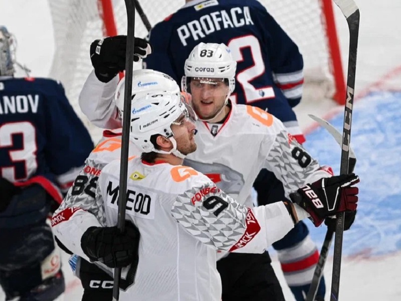 «Салават Юлаев» обыграл «Северсталь», «Авангард» всухую переиграл «Нефтехимик»