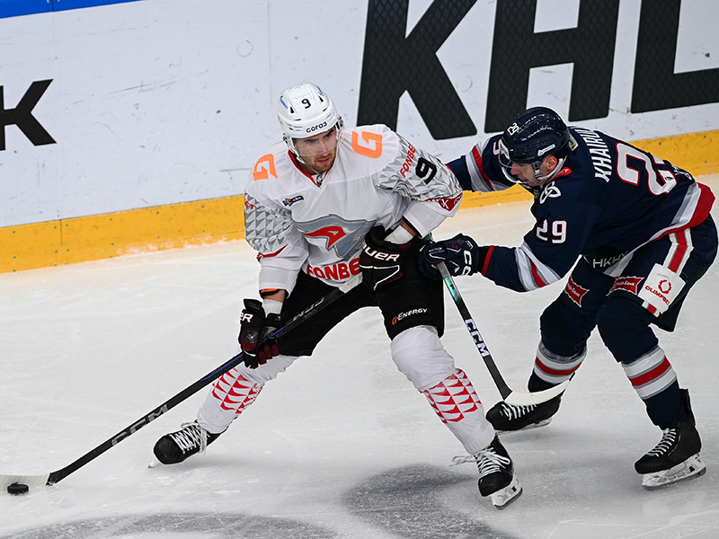 1/8 финала Кубка Гагарина, матч №3: 28 марта, 17:30 (омск.вр.) «Нефтехимик» - «Авангард»